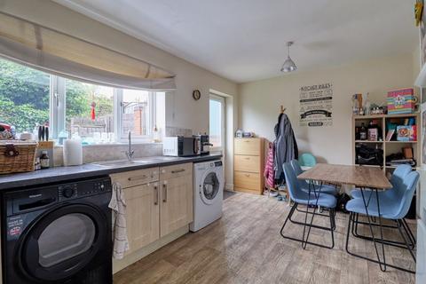20 Carr Hill, Doncaster, DN4 8BN