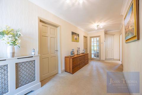 5 Chigwell Park Drive, Chigwell, IG7 5BD