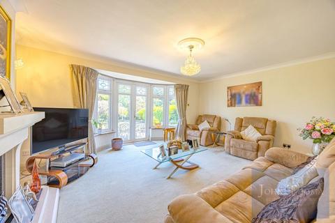 5 Chigwell Park Drive, Chigwell, IG7 5BD