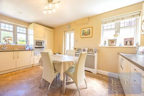 5 Chigwell Park Drive, Chigwell, IG7 5BD