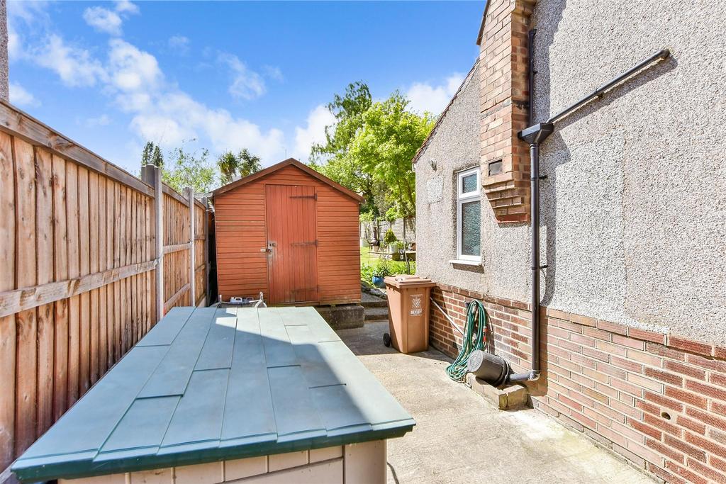 Driveway/Parking