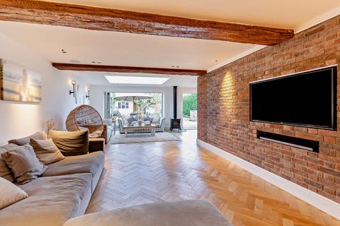 The Beeches Blacksmith Lane, Chilworth, Guildford, GU4 8NQ
