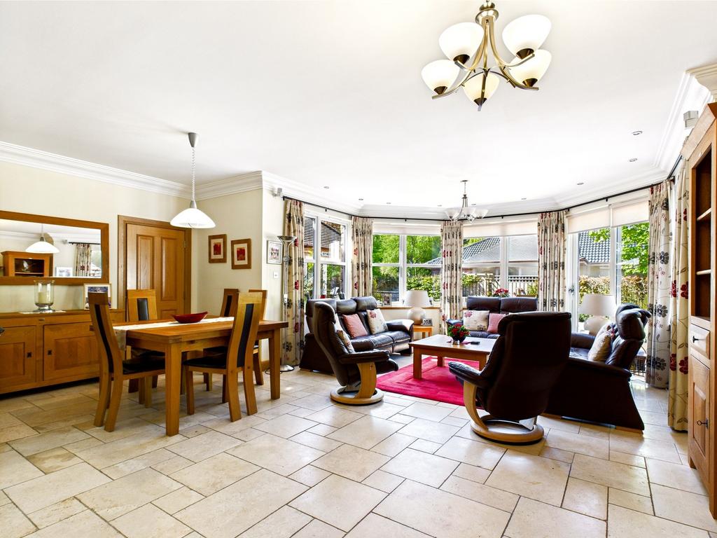Dining/Family Room