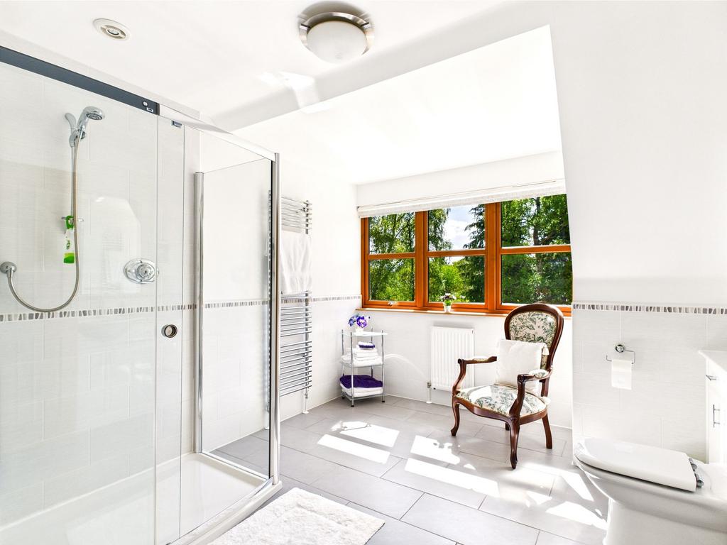 Guest en-suite