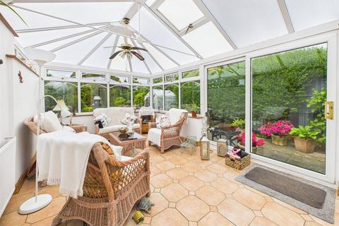 undefined, Elmbridge Road, Gloucester, Gloucestershire, GL2