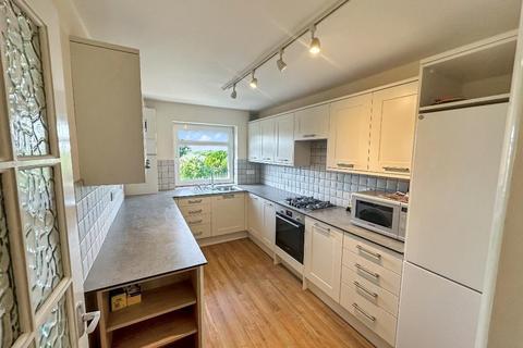 1 bedroom flat to rent, Harewood Road, South Croydon, Surrey, CR2 7AT