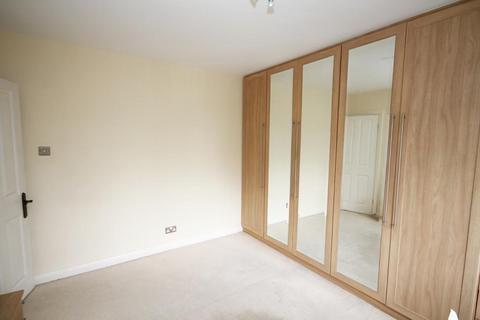 2 bedroom flat for sale, Edgware HA8