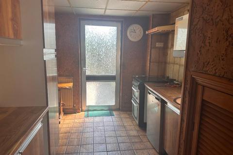 undefined, Lullingstone Crescent, St Pauls Cray, Orpington, Kent, BR5 3EB