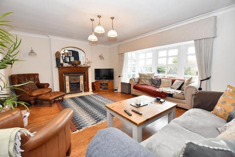5 bedroom detached house for sale, Ribblesdale Avenue, Clitheroe, BB7 2HZ