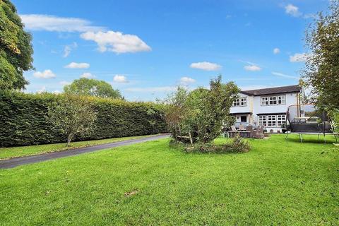 5 bedroom detached house for sale, Ribblesdale Avenue, Clitheroe, BB7 2HZ
