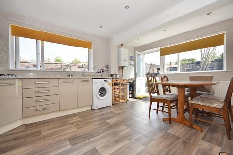 20 Beechwood Avenue, Clitheroe, BB7 1EZ