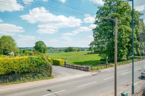80 Alcester Road, Studley, B80 7NP