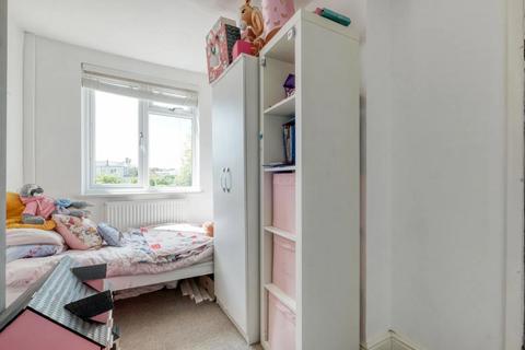 80 Alcester Road, Studley, B80 7NP