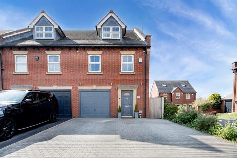 70 Bridgewater Way, Ravenfield, Rotherham, S65 4GH