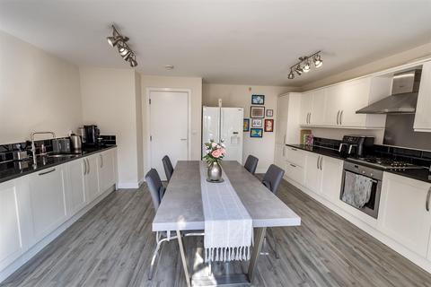 70 Bridgewater Way, Ravenfield, Rotherham, S65 4GH