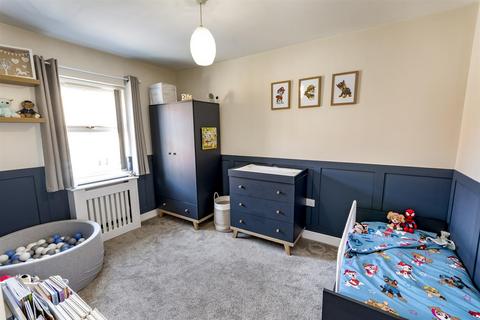 70 Bridgewater Way, Ravenfield, Rotherham, S65 4GH