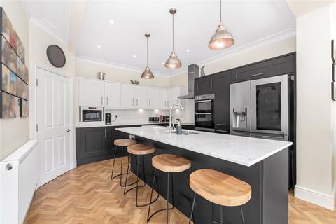 16 Compton Road, Croydon, CR0 7JA