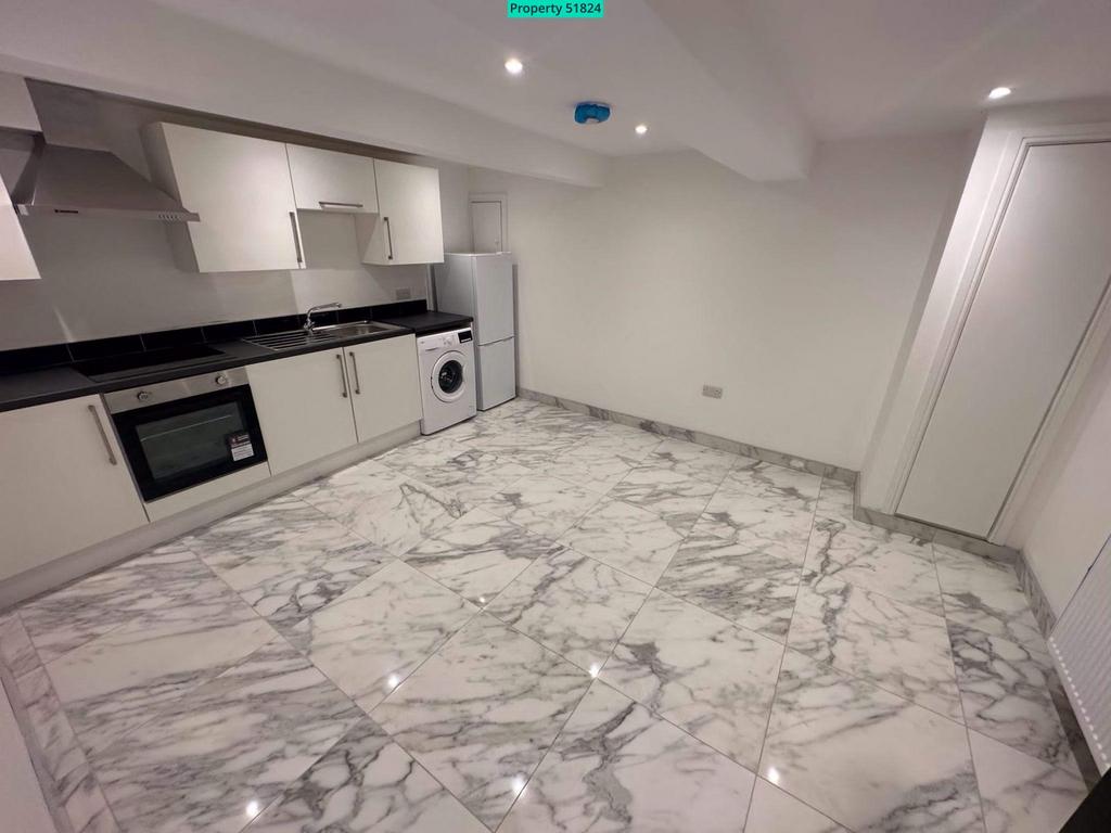 Kitchen (Shared)