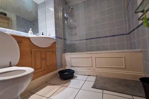 2 bedroom flat to rent, Euston, London NW1