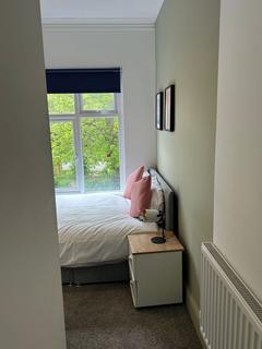 undefined, Room 5