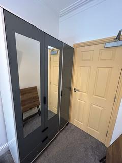 undefined, Room 6
