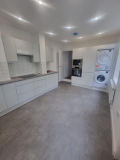 3 bedroom terraced house to rent, Barclay Road, Smethwick, B67 5JZ