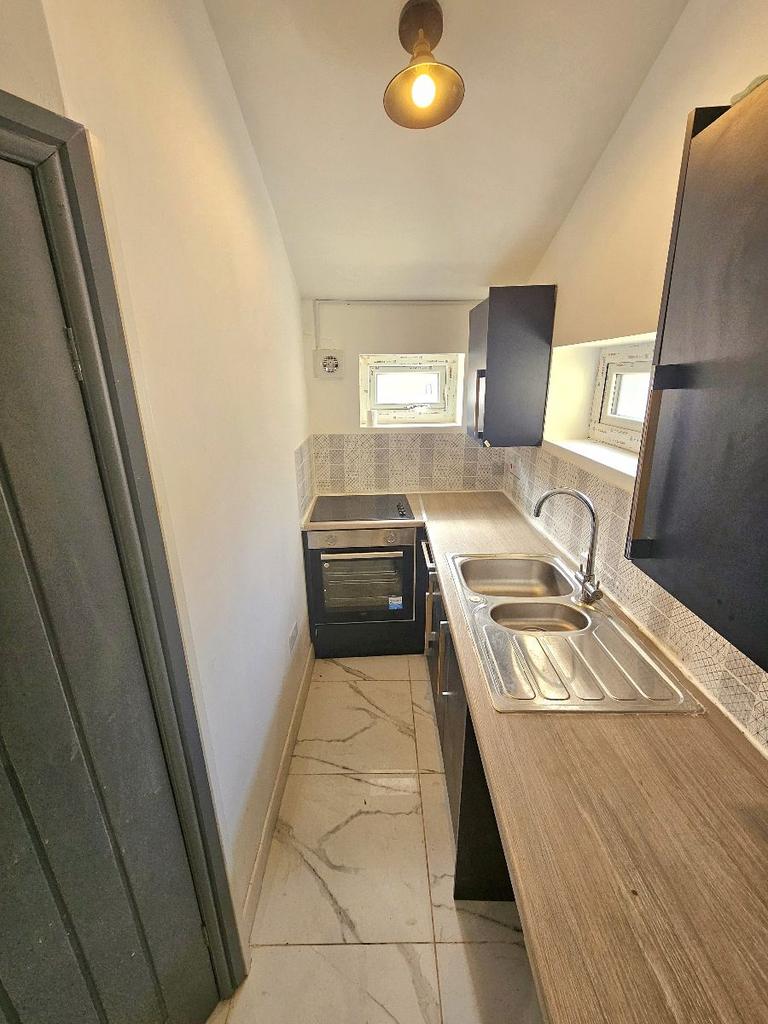 Flat 1