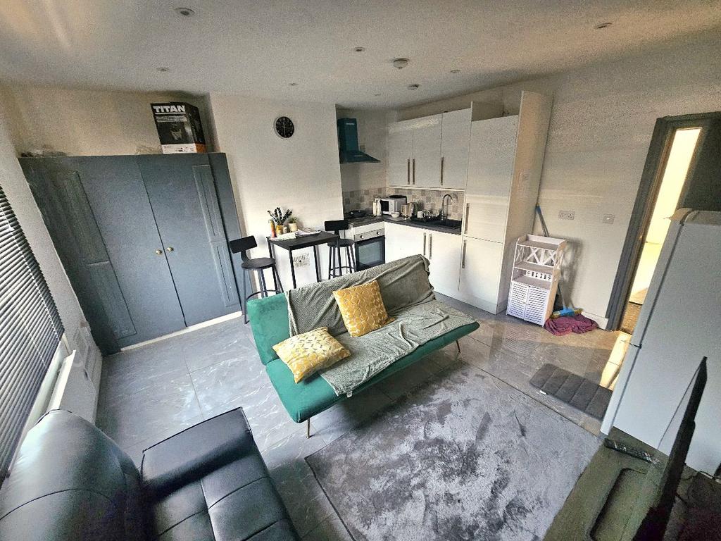 Flat 2