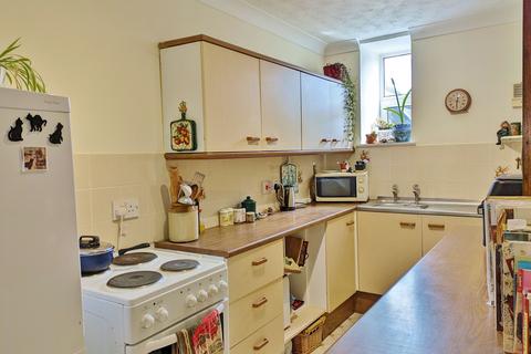 2 bedroom apartment for sale, Imperial Court, Lynton