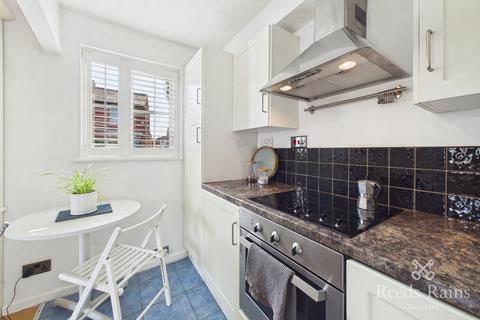 1 bedroom apartment to rent, Aldford Close, Manchester M20