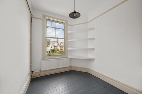 111 Durham Road, London, SW20 0DF