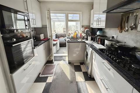 109 Carnforth Crescent, Grimsby, DN34 5JY
