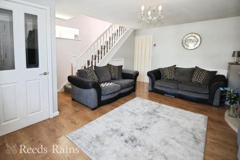 3 bedroom semi-detached house for sale, Larchwood Crescent, Lancashire PR25