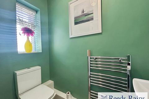 216 Duchy Road, Salford, M6 6GP