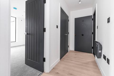1 bedroom flat for sale, Marlborough House, 361-365 Chiswick High Road, London, W4