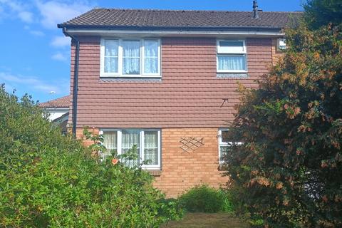 1 bedroom house to rent, Chapel River Close, Hampshire SP10