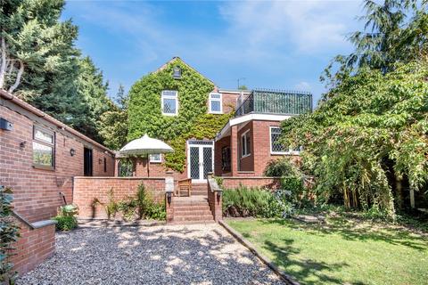 4 bedroom detached house for sale, Bawtry Road, Tickhill, Doncaster, South Yorkshire, DN11