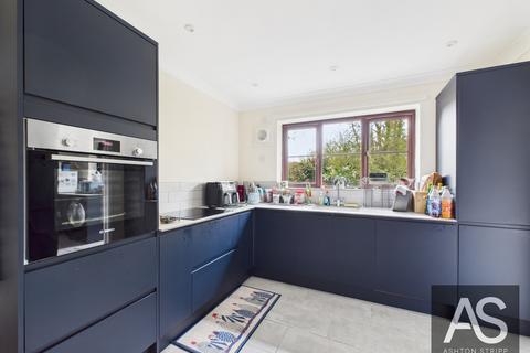 2 bedroom detached bungalow for sale, Gregory Walk, Sedlescombe, TN33