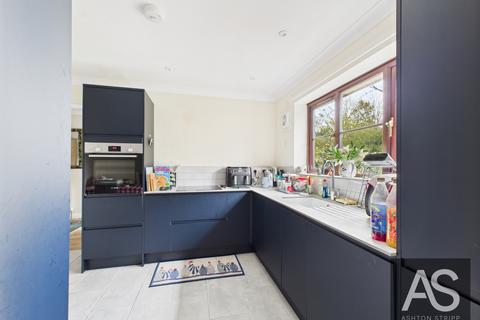 2 bedroom detached bungalow for sale, Gregory Walk, Sedlescombe, TN33