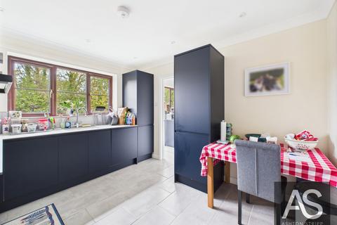 2 bedroom detached bungalow for sale, Gregory Walk, Sedlescombe, TN33
