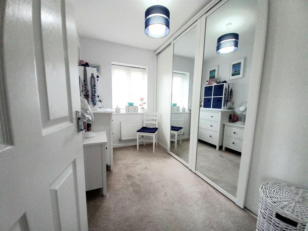 61 Taylor Bed 3.jpg
