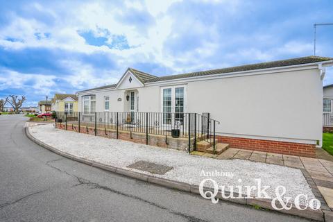 Creek Road, Canvey Island, SS8