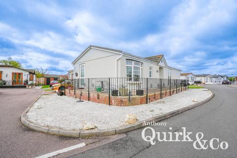 Creek Road, Canvey Island, SS8