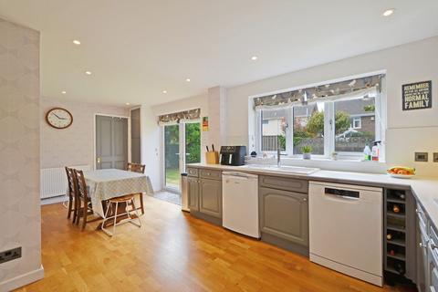 22 Tehidy Close, Camborne, TR14 0HL
