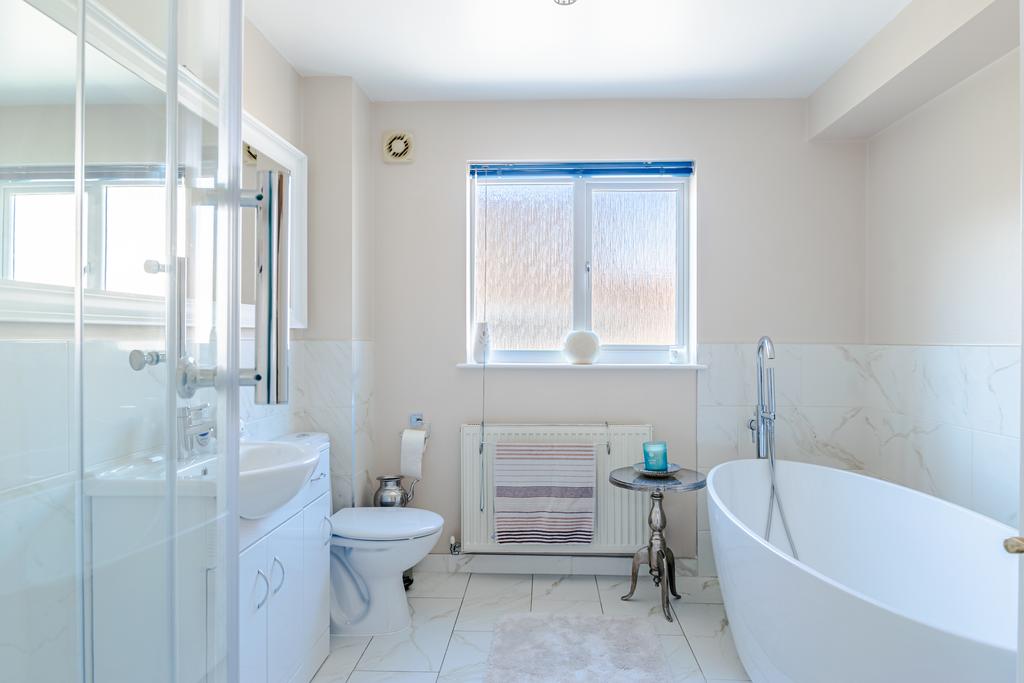 Bathroom1