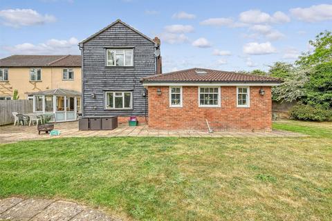 4 bedroom semi-detached house for sale, Halstead Road, Colchester CO3