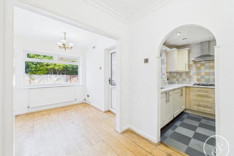 12 Brookhill Drive, Leeds, LS17 8QG
