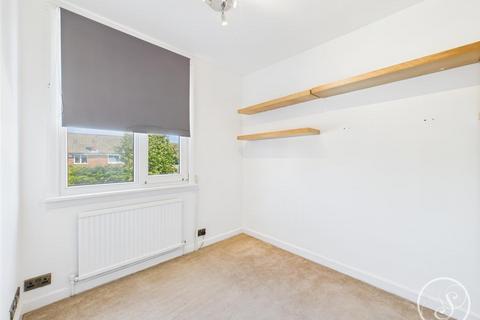 12 Brookhill Drive, Leeds, LS17 8QG