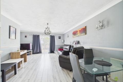 38 Regent Square, Belvedere, DA17 6EP