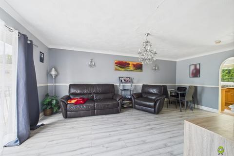 38 Regent Square, Belvedere, DA17 6EP